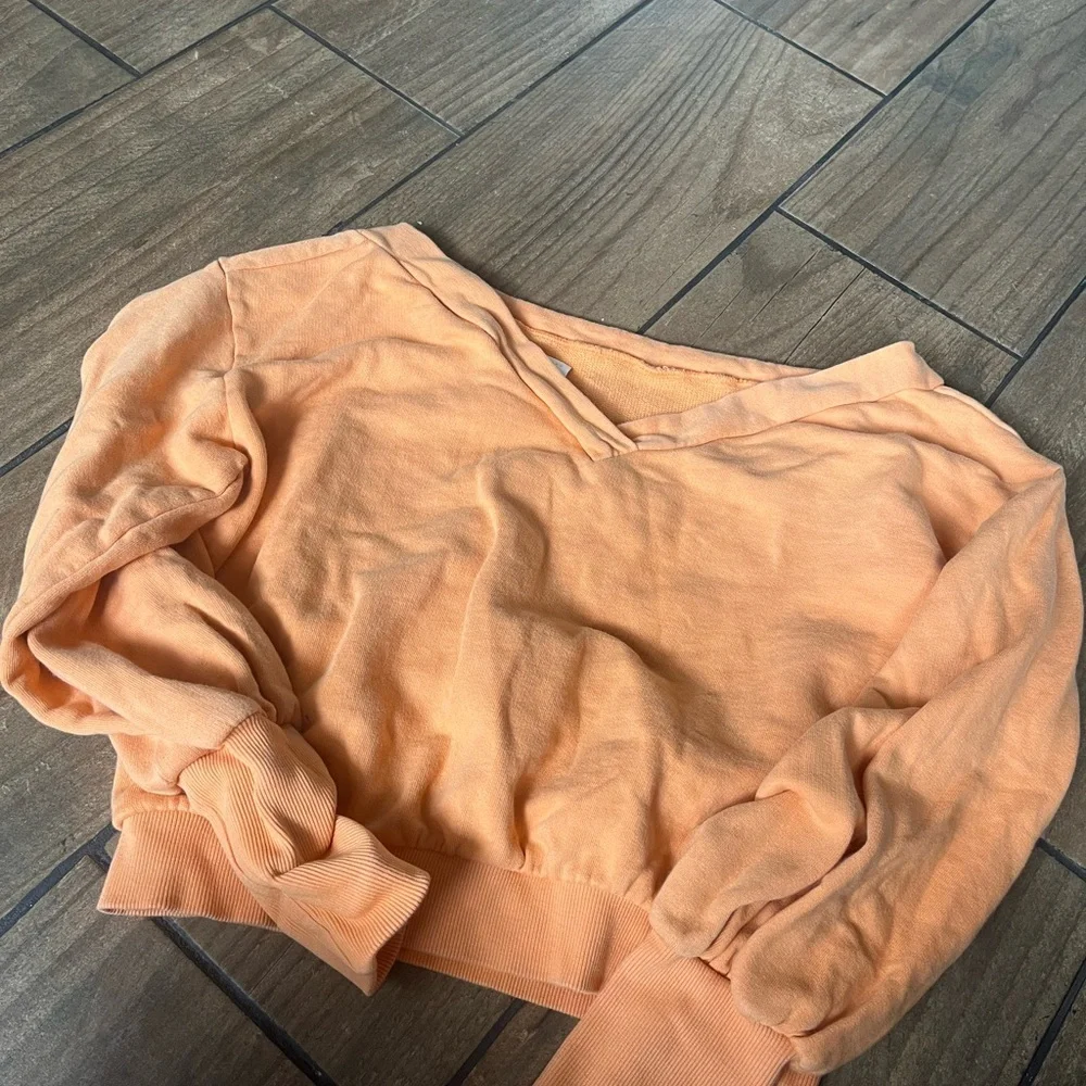 Maeve by Anthropologie Crewneck S Cropped Open Back Long Sleeve Sweatshirt - Picture 3 of 5